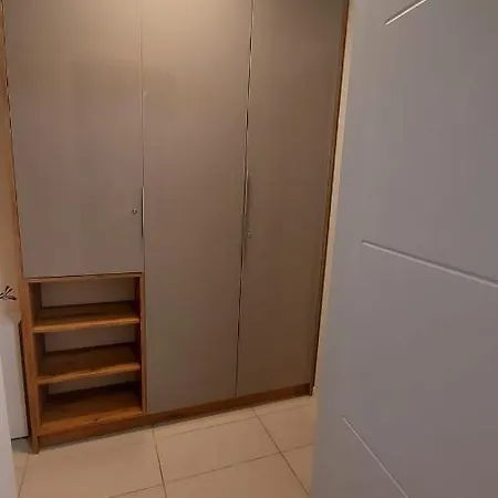 Relax 1 * Белград